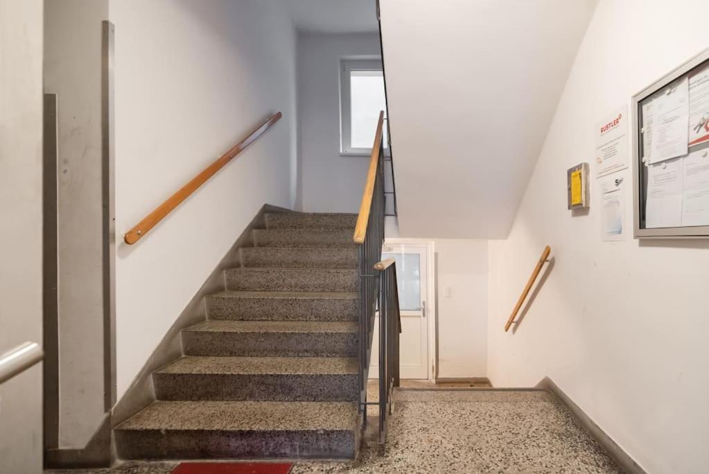 Ruhelage Im Zentrum Nahe Schottentor-Contactless Self-Check-In Vienna Esterno foto