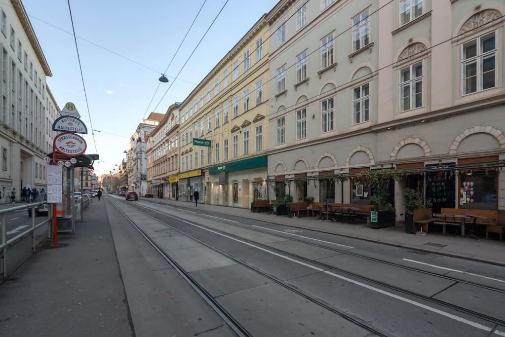 Ruhelage Im Zentrum Nahe Schottentor-Contactless Self-Check-In Vienna Esterno foto
